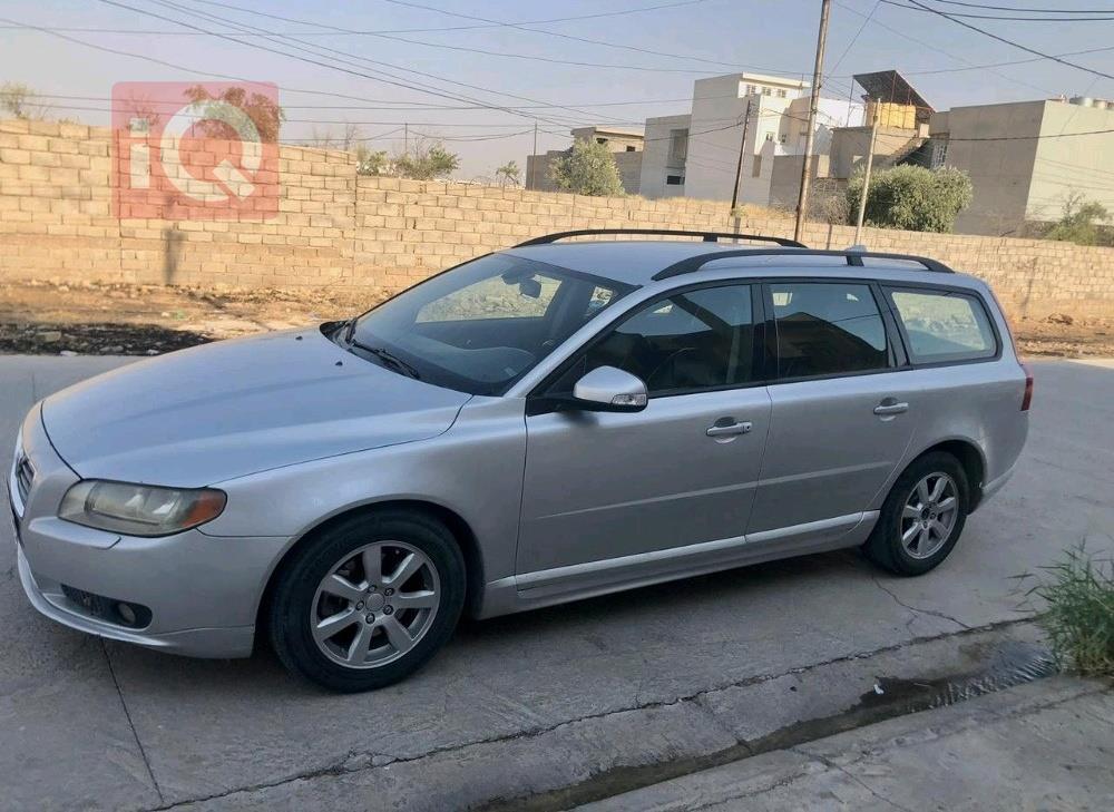 فولفو V70